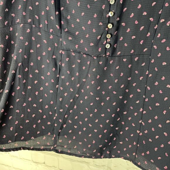 Q&A Sleeveless Blouse 1X  - Picture 10 of 14